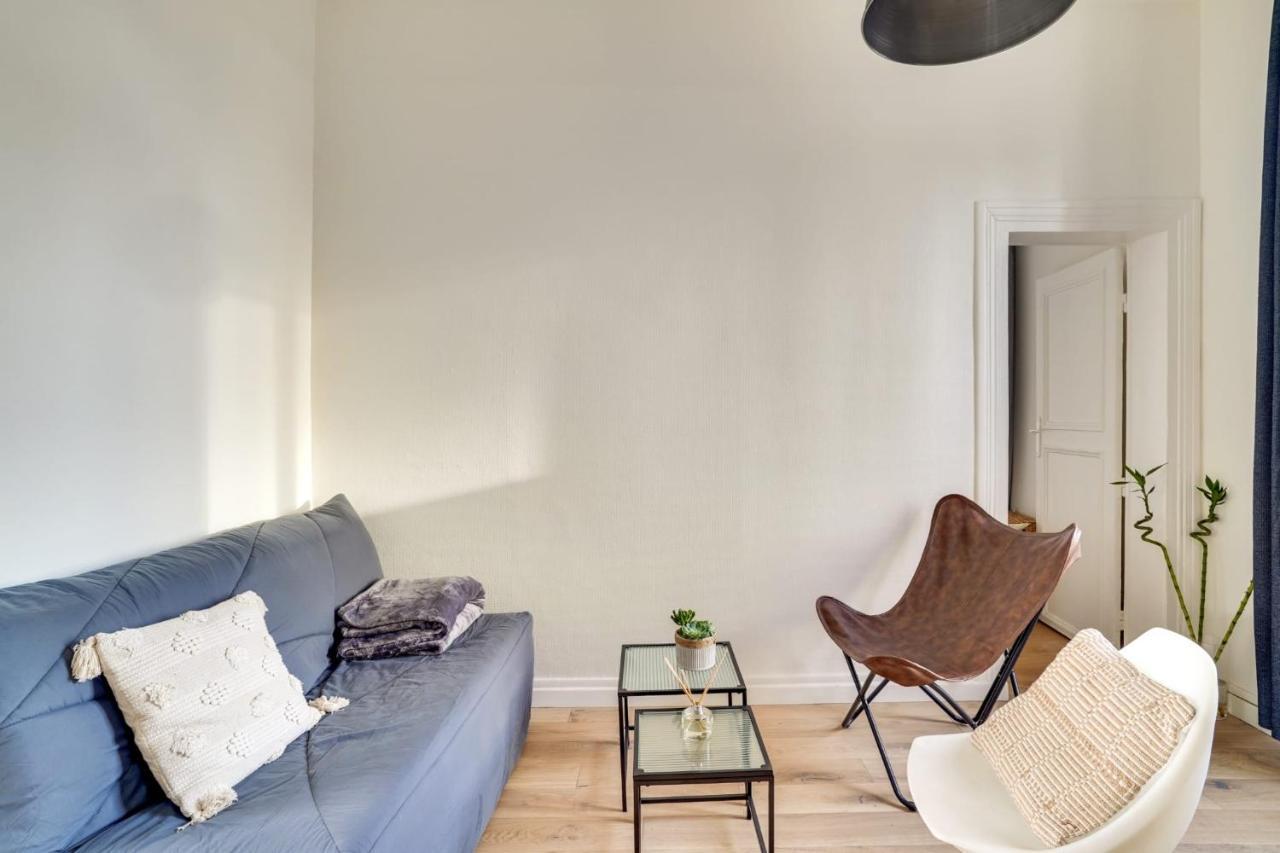 Appartement Charmant Entierement Equipe イヴリー＝シュル＝セーヌ エクステリア 写真
